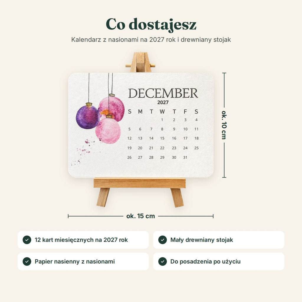 Co dostajesz: 12 kart miesięcznych na 2027 rok i drewniany stojak, karta ok. 15 × 10 cm